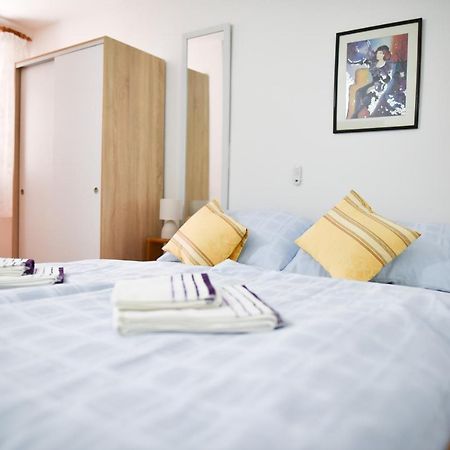Luka'S Amber Rooms In The Center Of Trogir Ngoại thất bức ảnh