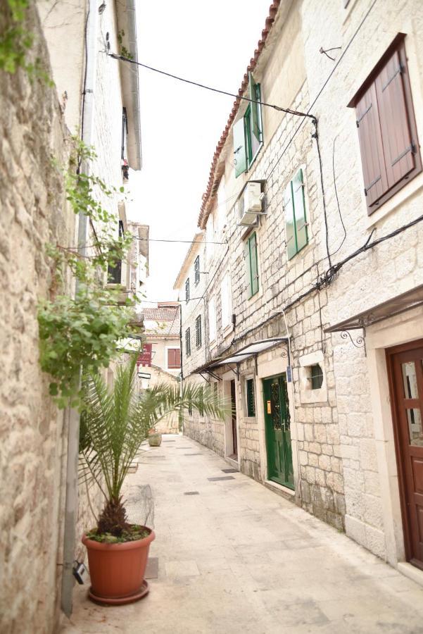 Luka'S Amber Rooms In The Center Of Trogir Ngoại thất bức ảnh